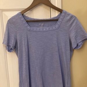 Tell that size petite medium, short sleeve top